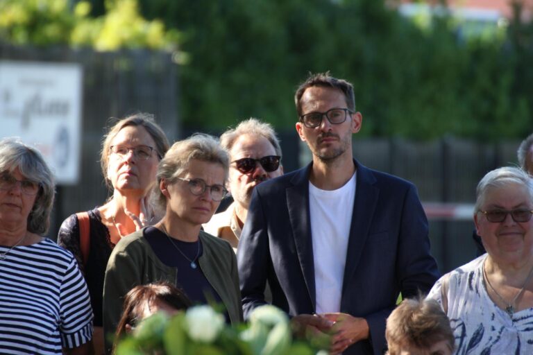 Gedenken an den Bau der Berliner Mauer: Freiheit und Demokratie bewahren – Erinnerung wachhalten